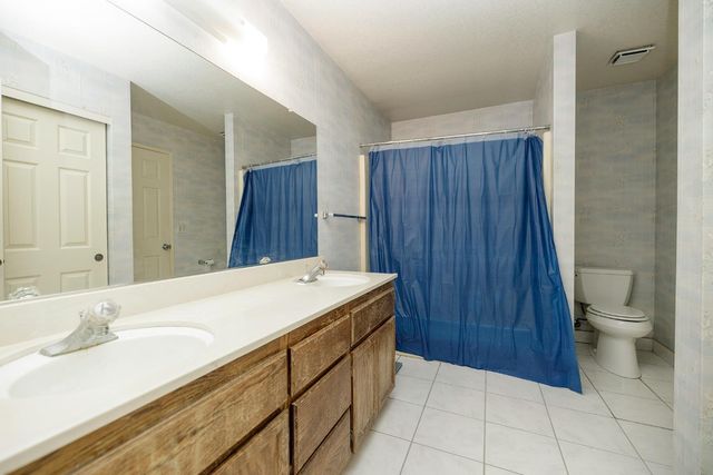 2533 Burlwood Dr, Modesto, CA 95355