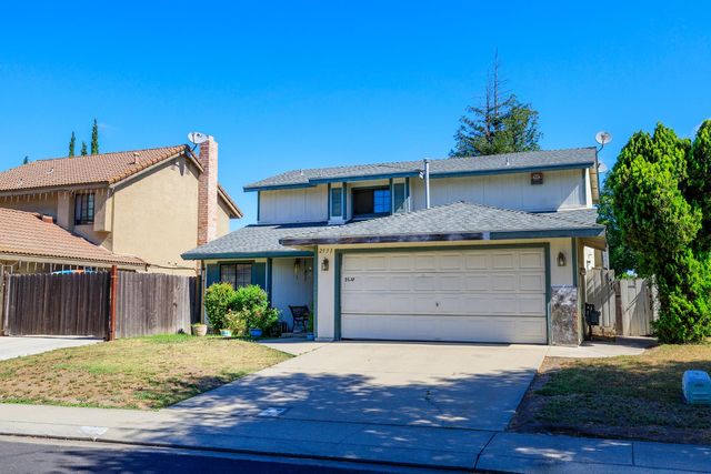2533 Burlwood Dr, Modesto, CA 95355