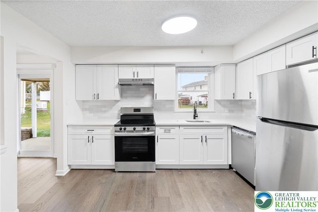 3015 Eisenhower Drive, Northampton Boro, PA 18067