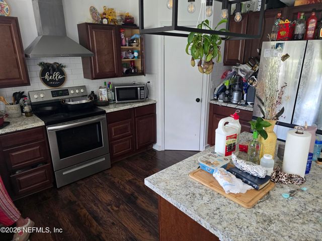 11363 W THOMAS Drive, Macclenny, FL 32063