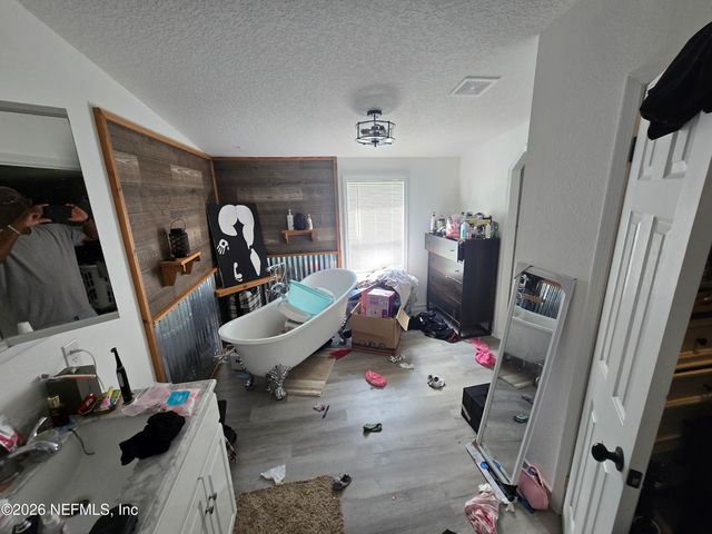 11363 W THOMAS Drive, Macclenny, FL 32063