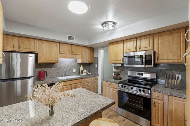 1365 Prospect Avenue, Sparks, NV 89431