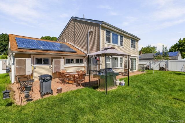 4 Manitou Trail, White Plains, NY 10603