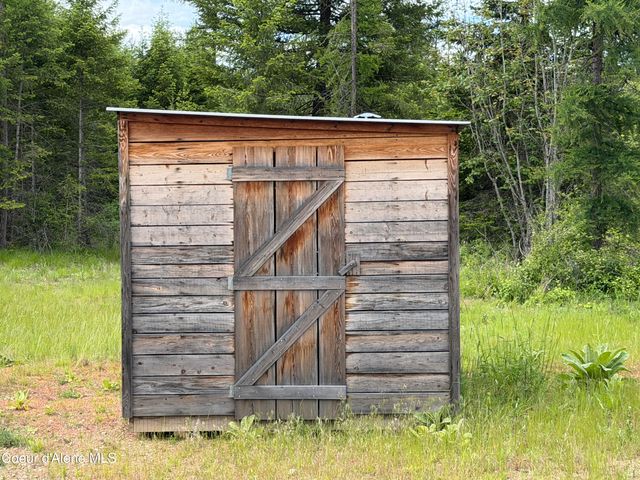 12572 E Parks RD, Athol, ID 83801