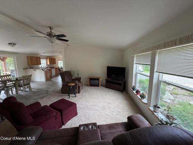 12572 E Parks RD, Athol, ID 83801