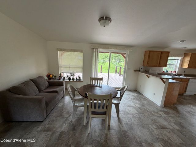 12572 E Parks RD, Athol, ID 83801