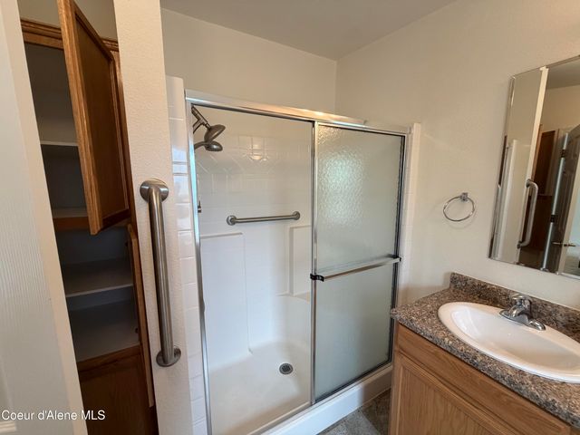 12572 E Parks RD, Athol, ID 83801