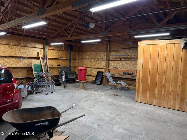 12572 E Parks RD, Athol, ID 83801
