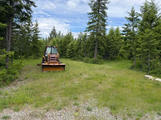 12572 E Parks RD, Athol, ID 83801