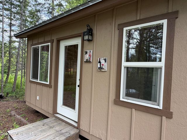 12572 E Parks RD, Athol, ID 83801