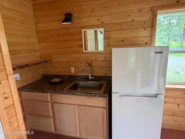 12572 E Parks RD, Athol, ID 83801