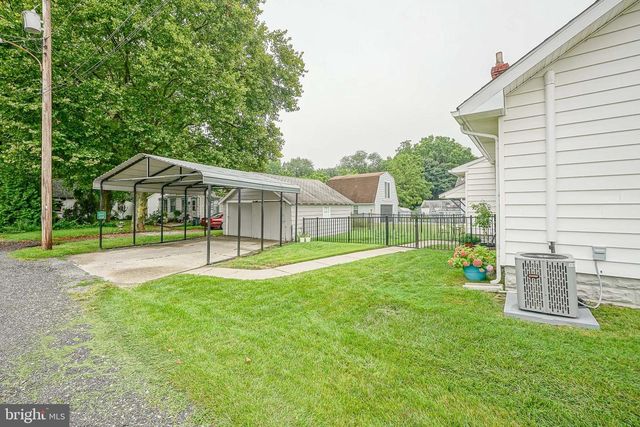 8 CHURCHTOWN RD, Pennsville, NJ 08070