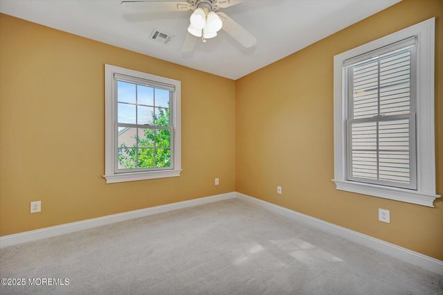 15 Griggs Avenue, Port Monmouth, NJ 07758