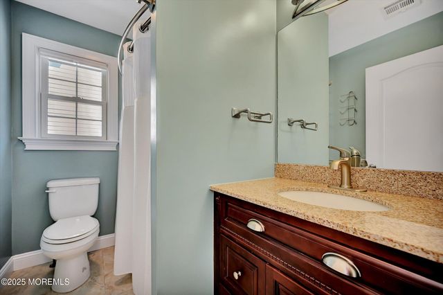 15 Griggs Avenue, Port Monmouth, NJ 07758