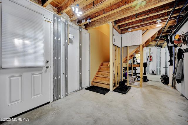 15 Griggs Avenue, Port Monmouth, NJ 07758