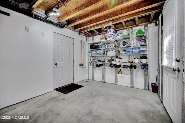 15 Griggs Avenue, Port Monmouth, NJ 07758