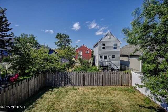 15 Griggs Avenue, Port Monmouth, NJ 07758