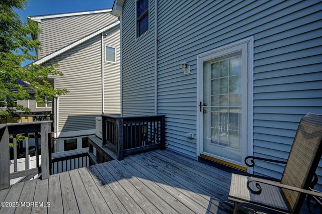 15 Griggs Avenue, Port Monmouth, NJ 07758