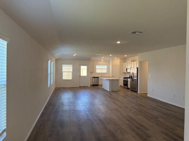 203 Donnington DR, Hutto, TX 78634