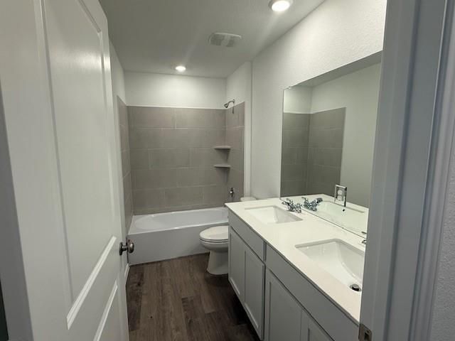 203 Donnington DR, Hutto, TX 78634