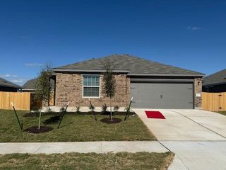 203 Donnington DR, Hutto, TX 78634