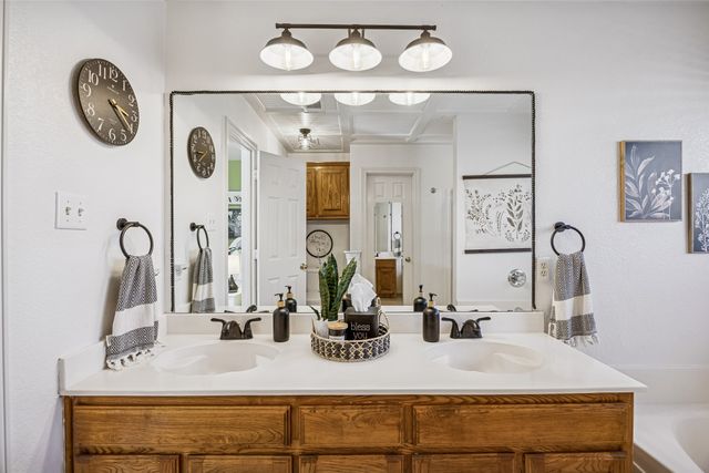 5101 Wilkes Court, Arlington, TX 76017