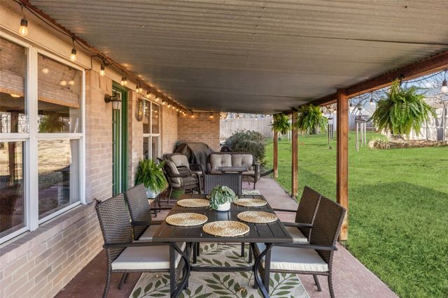 5101 Wilkes Court, Arlington, TX 76017