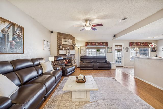 5101 Wilkes Court, Arlington, TX 76017