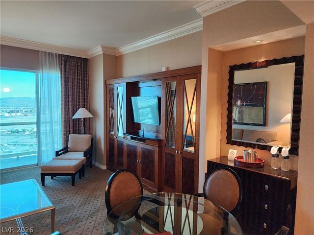 135 East Harmon Avenue 3320, Las Vegas, NV 89109