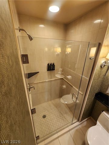 135 East Harmon Avenue 3320, Las Vegas, NV 89109