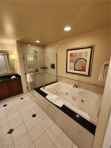 135 East Harmon Avenue 3320, Las Vegas, NV 89109