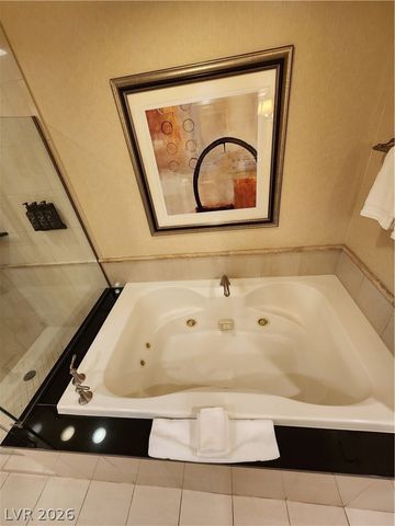 135 East Harmon Avenue 3320, Las Vegas, NV 89109