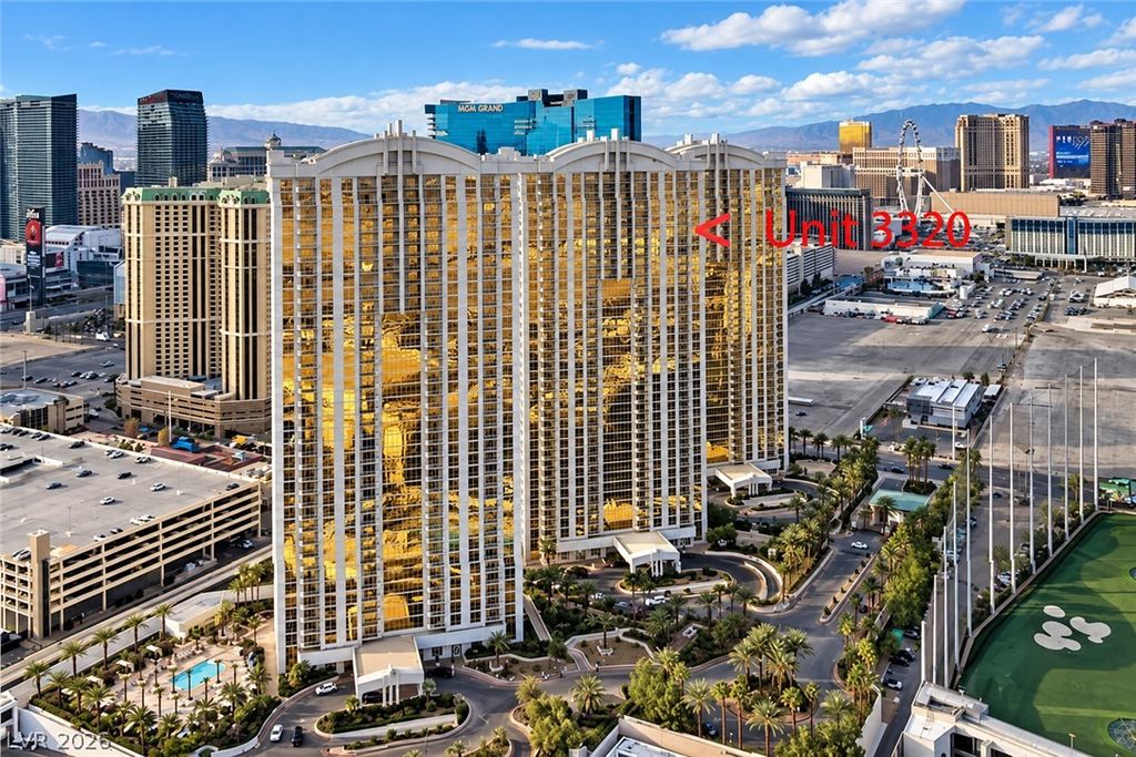 135 East Harmon Avenue 3320, Las Vegas, NV 89109 — photo 2