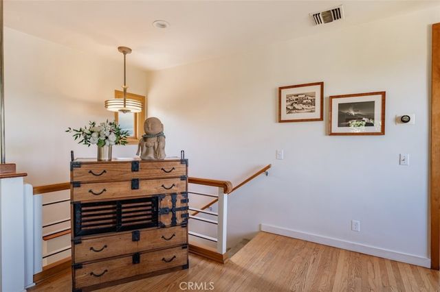 13201 Cheltenham, Sherman Oaks, CA 91423
