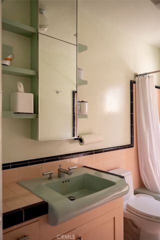 13201 Cheltenham, Sherman Oaks, CA 91423