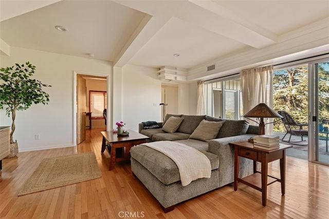 13201 Cheltenham, Sherman Oaks, CA 91423