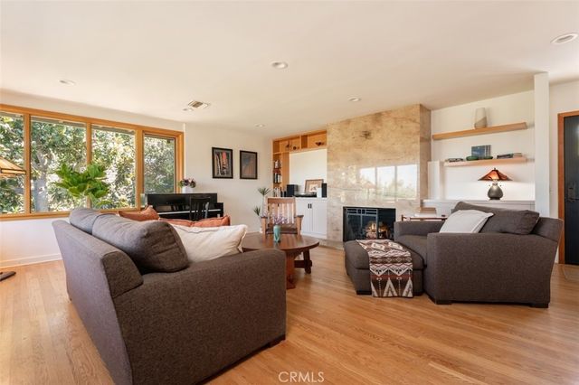 13201 Cheltenham, Sherman Oaks, CA 91423