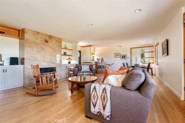 13201 Cheltenham, Sherman Oaks, CA 91423