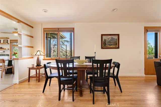 13201 Cheltenham, Sherman Oaks, CA 91423