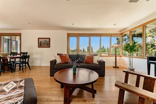 13201 Cheltenham, Sherman Oaks, CA 91423