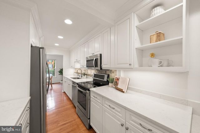 2311 HARLEYFORD CT, Reston, VA 20191
