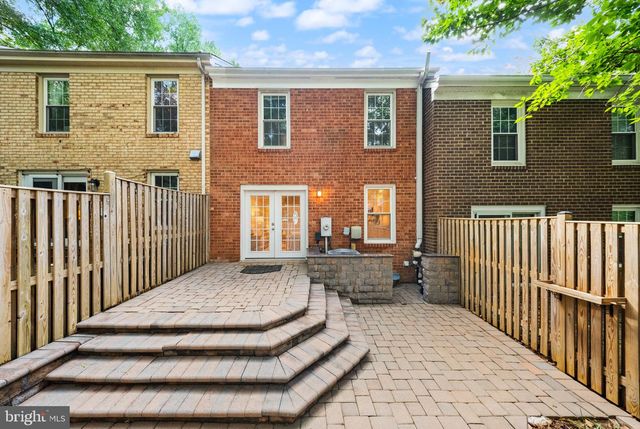 2311 HARLEYFORD CT, Reston, VA 20191