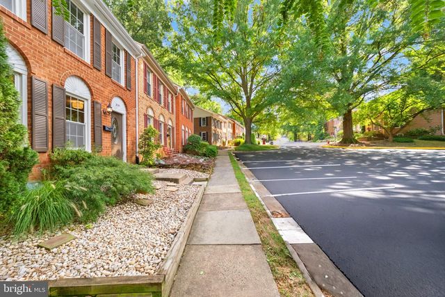 2311 HARLEYFORD CT, Reston, VA 20191