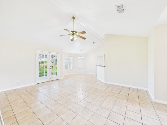 1125 Iris Crescent DR, Floresville, TX 78114