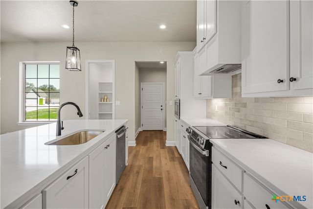 1236 Madyson Lane, Salado, TX 76571