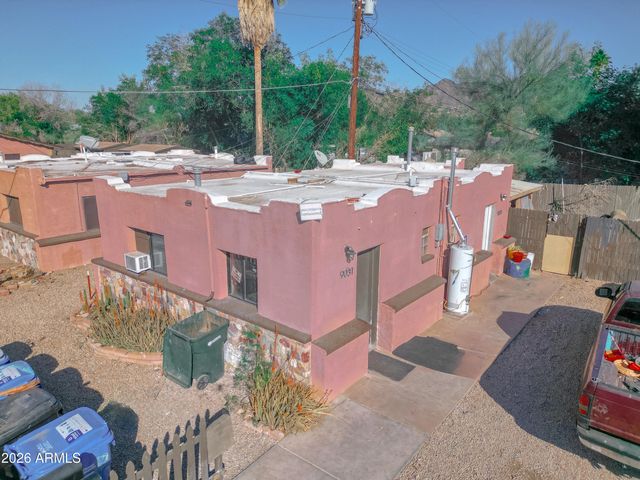 9047 N 11TH Street, Phoenix, AZ 85020