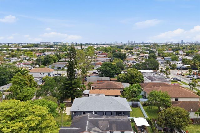 5628 Flagler St, Hollywood, FL 33023