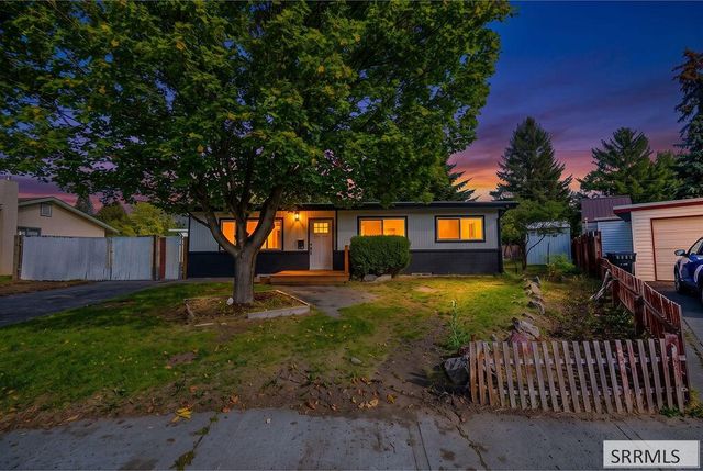 272 Valley Drive, Idaho Falls, ID 83401