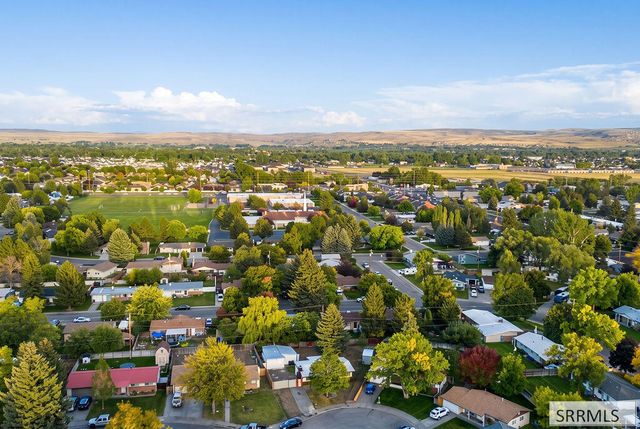 272 Valley Drive, Idaho Falls, ID 83401