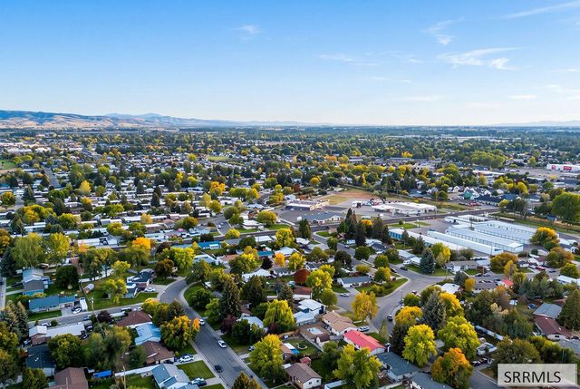 272 Valley Drive, Idaho Falls, ID 83401